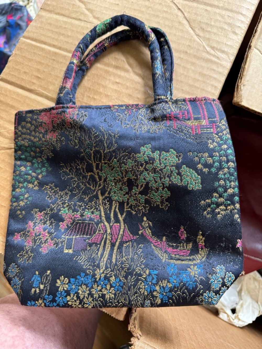 NWOT- Purse Evening Embroidered Rayon/Silk